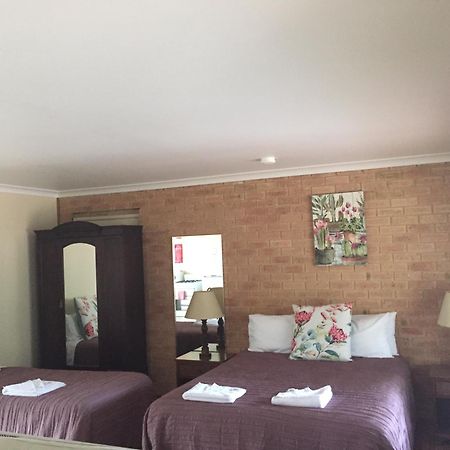Travellers Rest Motel Mundaring Экстерьер фото