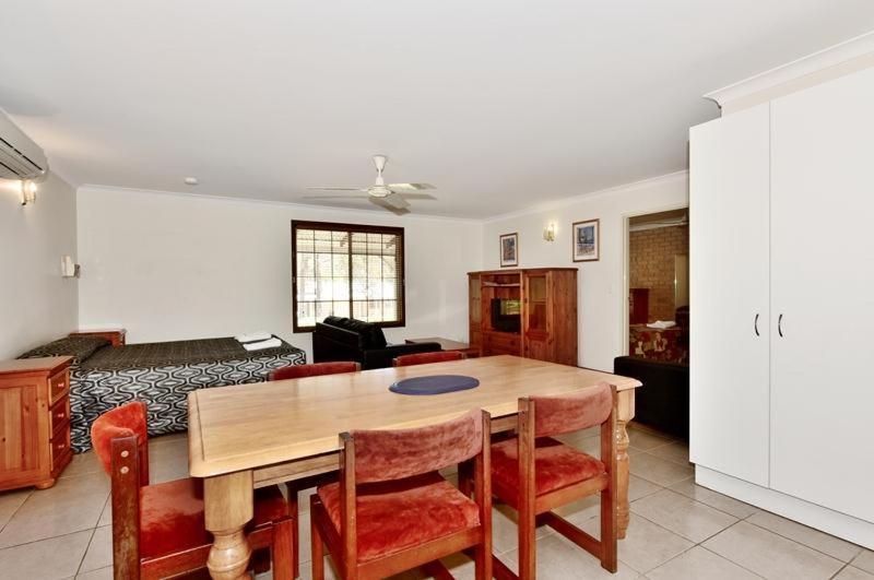 Travellers Rest Motel Mundaring Экстерьер фото