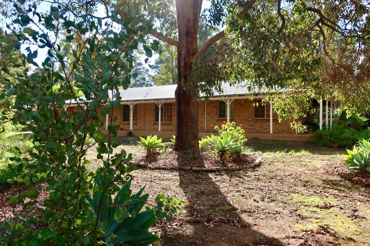 Travellers Rest Motel Mundaring Экстерьер фото