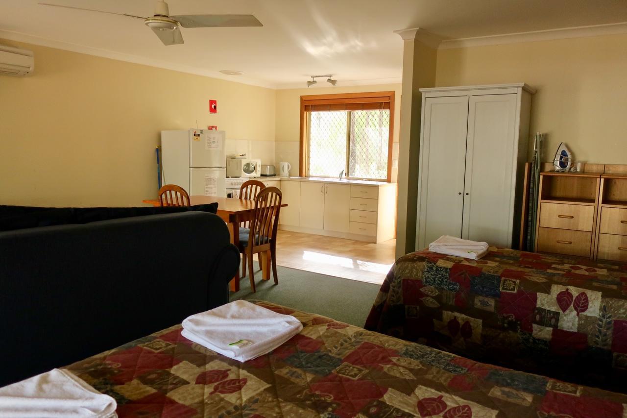 Travellers Rest Motel Mundaring Экстерьер фото